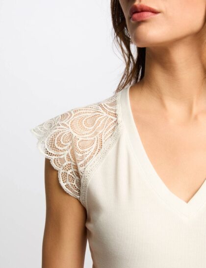 ΜΠΛΟΥΖΑ ΡΙΠ ΜΕ ΔΑΝΔΕΛΑ