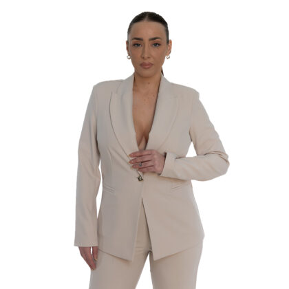 ΚΟΣΤΟΥΜΙ ΣΕ ΧΡΩΜΑ ΤΗΣ ΑΜΜΟΥ